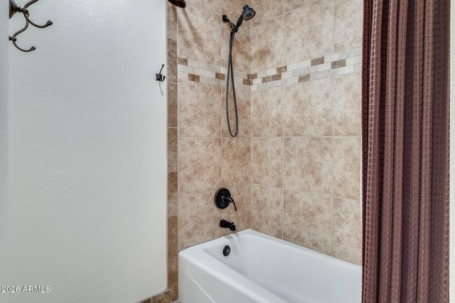 10675 E CINNABAR Avenue, Scottsdale, AZ 85258