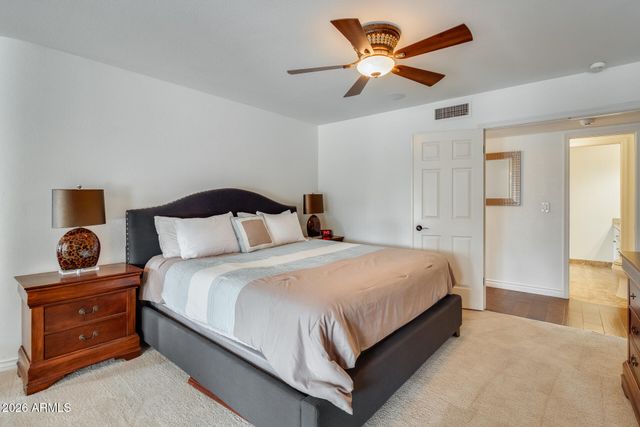 10675 E CINNABAR Avenue, Scottsdale, AZ 85258