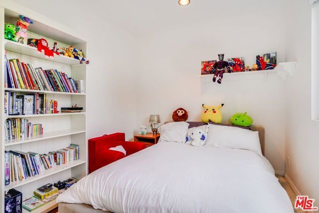 28927 W Beach Lane, Malibu, CA 90265