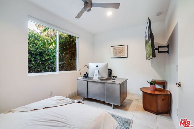 28927 W Beach Lane, Malibu, CA 90265