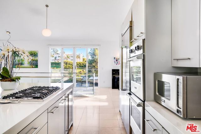 28927 W Beach Lane, Malibu, CA 90265