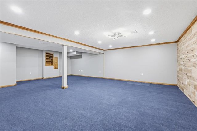 24512 Shadow Court, Peculiar, MO 64078