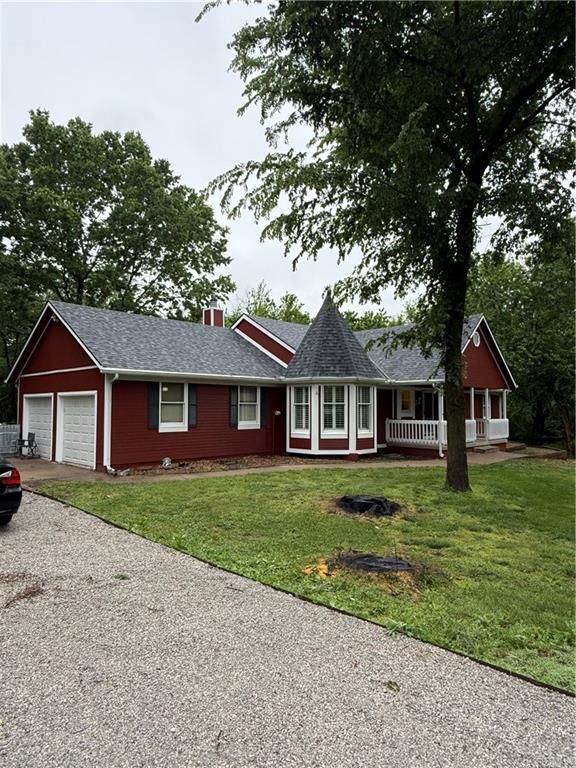 24512 Shaddow Court, Peculiar, MO 64078