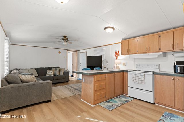 5456 Raven Road SW, Ocean Isle Beach, NC 28469