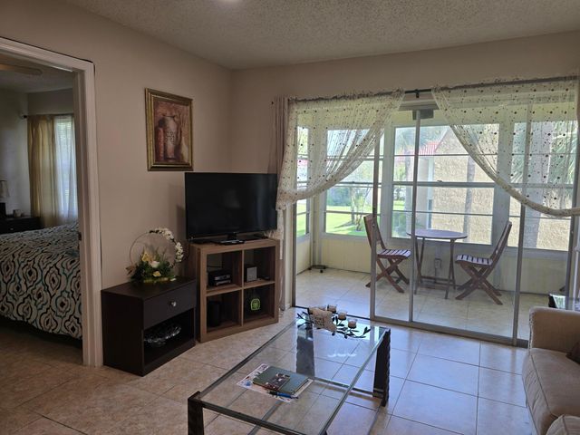 177 Lake Dora Drive, West Palm Beach, FL 33411