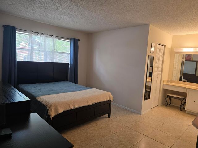177 Lake Dora Drive, West Palm Beach, FL 33411