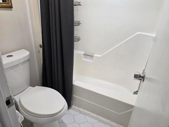 177 Lake Dora Drive, West Palm Beach, FL 33411