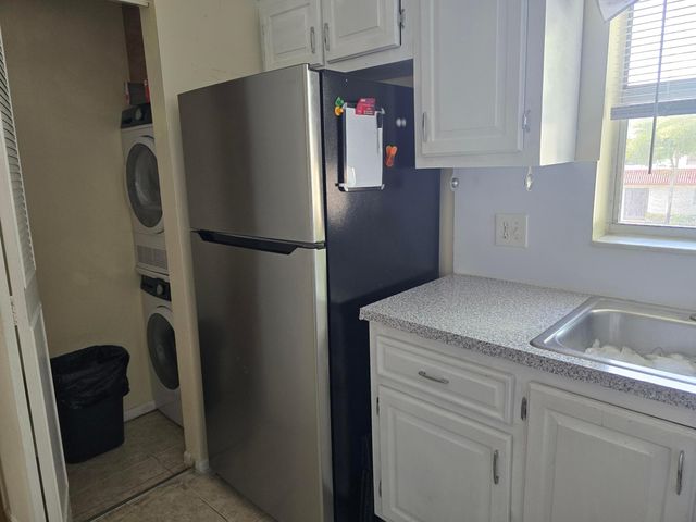177 Lake Dora Drive, West Palm Beach, FL 33411