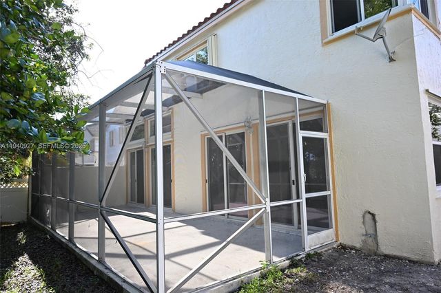 781 NW 155th Ter, Pembroke Pines, FL 33028