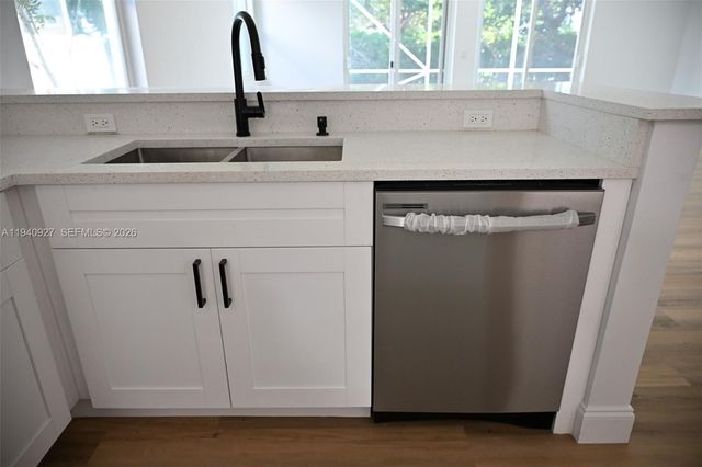 781 NW 155th Ter, Pembroke Pines, FL 33028