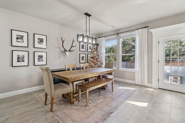 2503 Smokerise Trail, Granbury, TX 76048