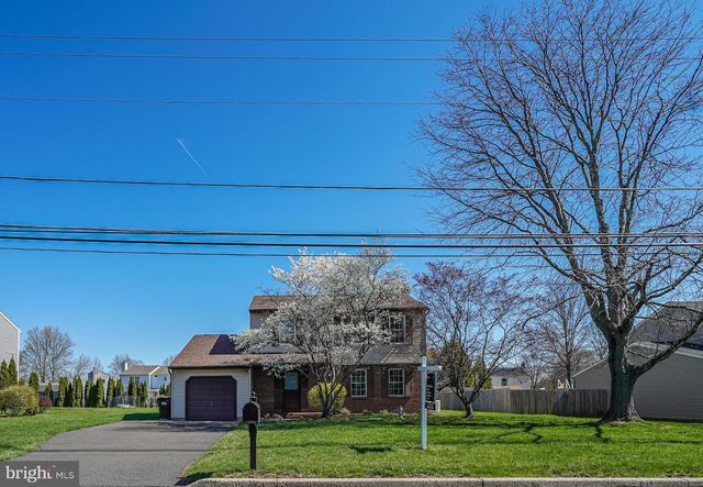 894 HERMAN RD, Horsham, PA 19044