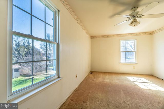 894 HERMAN RD, Horsham, PA 19044
