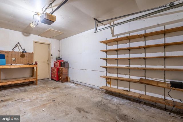 894 HERMAN RD, Horsham, PA 19044