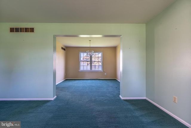 894 HERMAN RD, Horsham, PA 19044