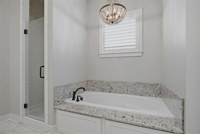 6540 White Oleander Cir W, Lake Charles, LA 70605