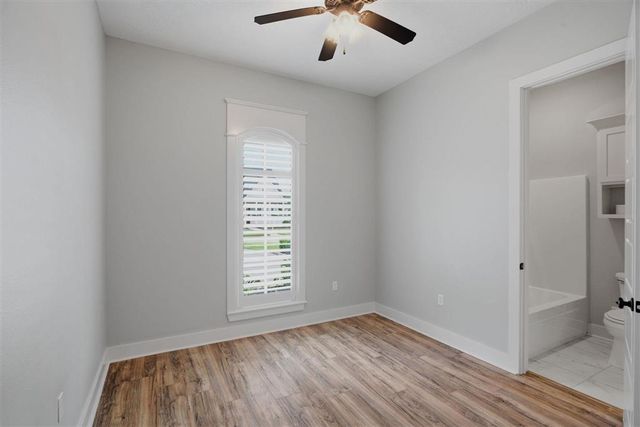 6540 White Oleander Cir W, Lake Charles, LA 70605