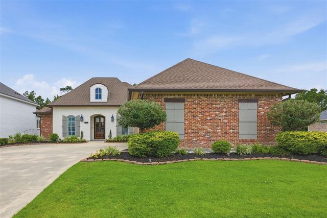 6540 White Oleander Cir W, Lake Charles, LA 70605