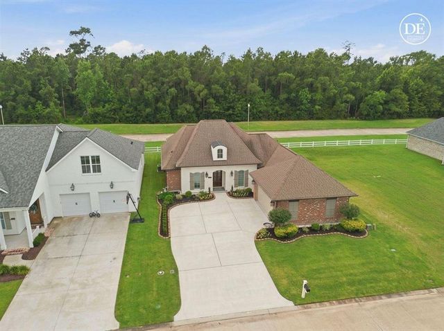 6540 White Oleander Cir W, Lake Charles, LA 70605