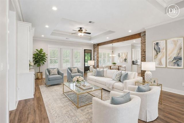 6540 White Oleander Cir W, Lake Charles, LA 70605