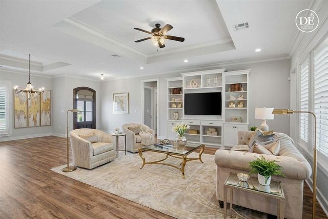 6540 White Oleander Cir W, Lake Charles, LA 70605