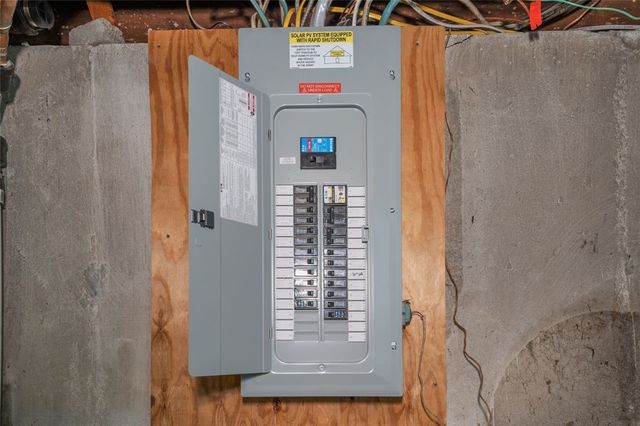 616 River Avenue, Providence, RI 02908