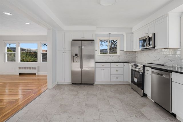 616 River Avenue, Providence, RI 02908