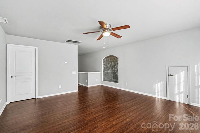7024 Saranac Lane, Charlotte, NC 28105