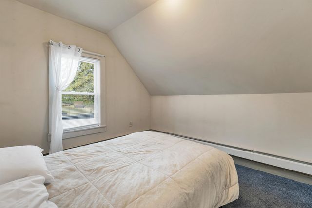 9 Hunt Avenue, Franklin, NH 03235