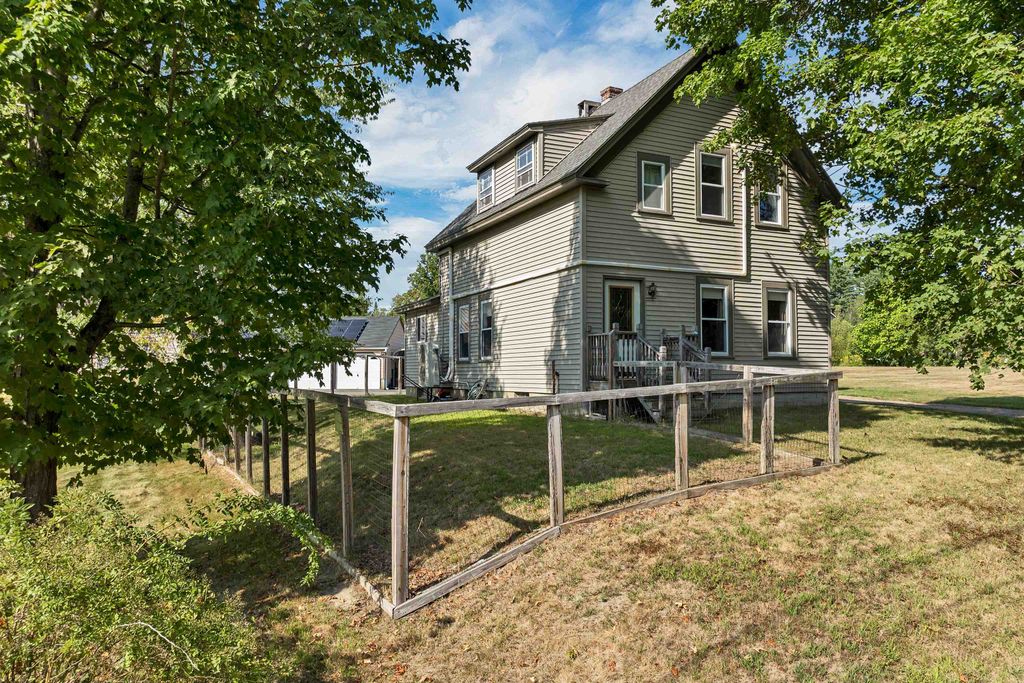 9 Hunt Avenue, Franklin, NH 03235