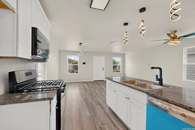 7731 Nopalitos Cove, San Antonio, TX 78239