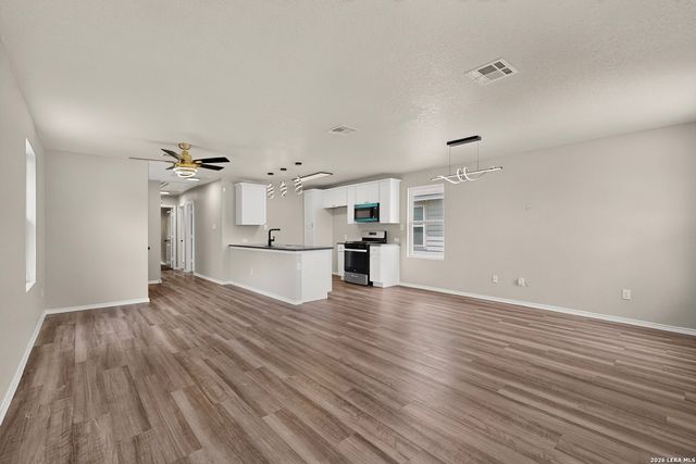 7731 Nopalitos Cove, San Antonio, TX 78239