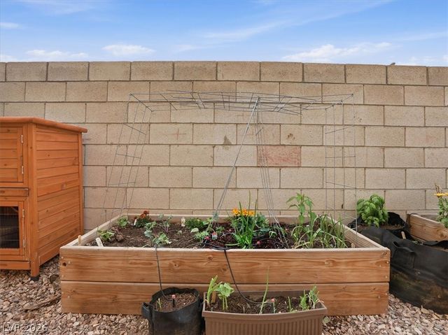 1562 Harwood Avenue, Henderson, NV 89012