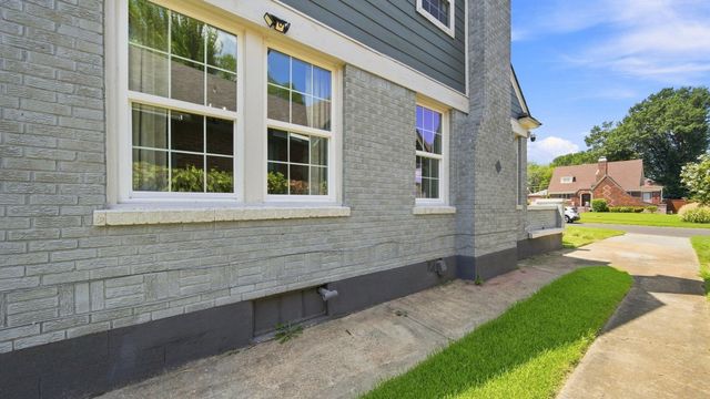 900 HAWTHORNE ST, Memphis, TN 38107