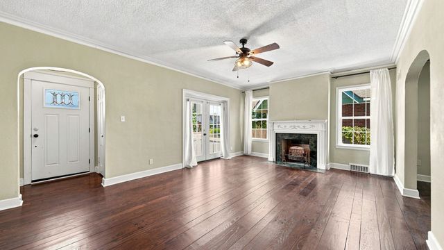 900 HAWTHORNE ST, Memphis, TN 38107