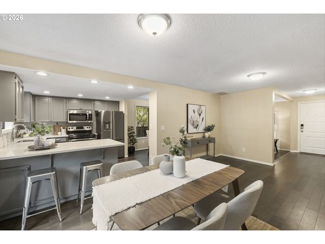 11051 Se MATHER Rd, Clackamas, OR 97015