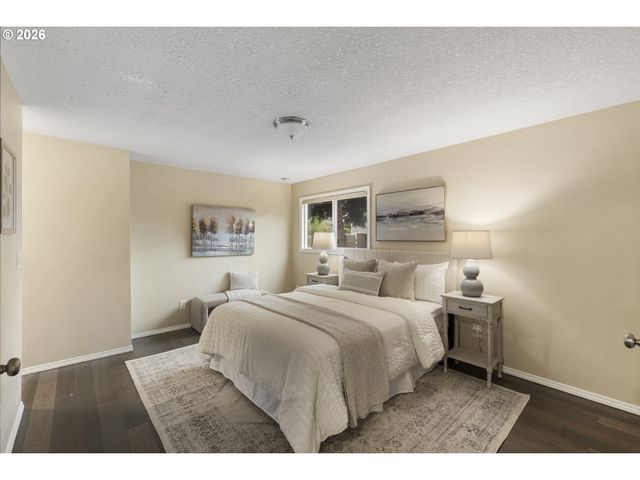 11051 Se MATHER Rd, Clackamas, OR 97015