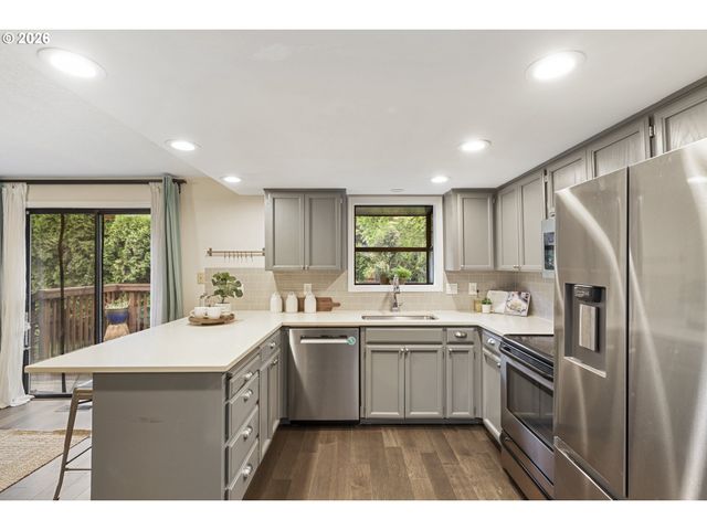 11051 Se MATHER Rd, Clackamas, OR 97015