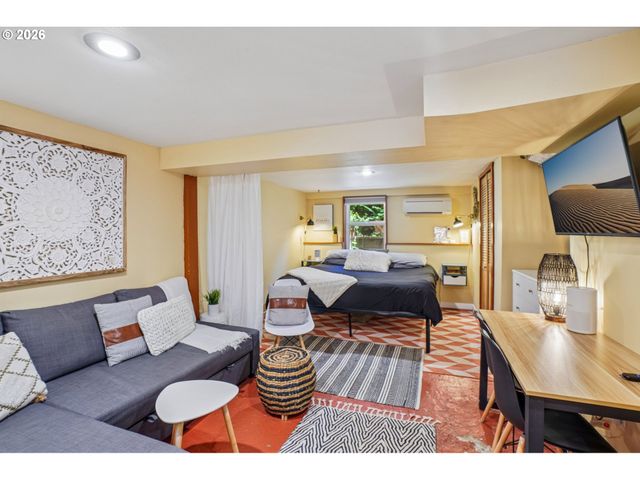 1503 Ne BRYANT St, Portland, OR 97211