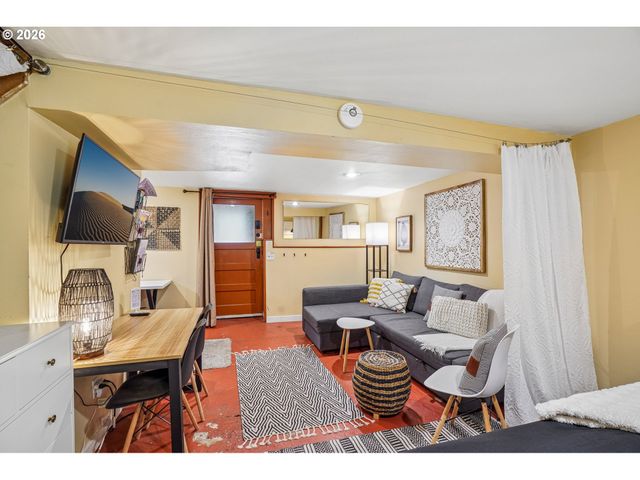 1503 Ne BRYANT St, Portland, OR 97211