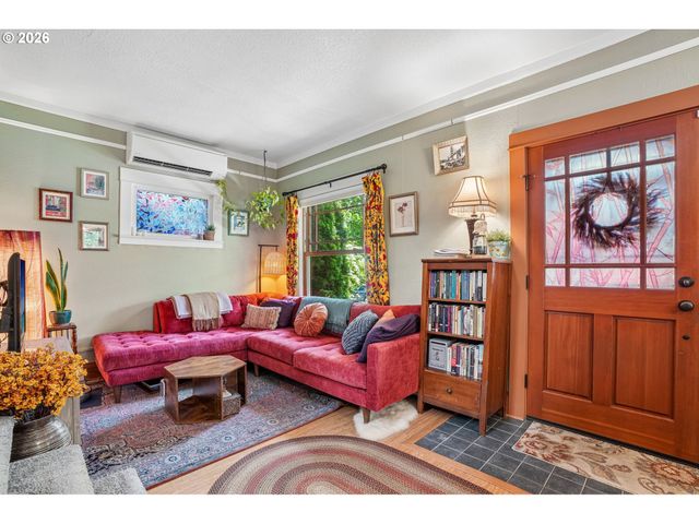 1503 Ne BRYANT St, Portland, OR 97211
