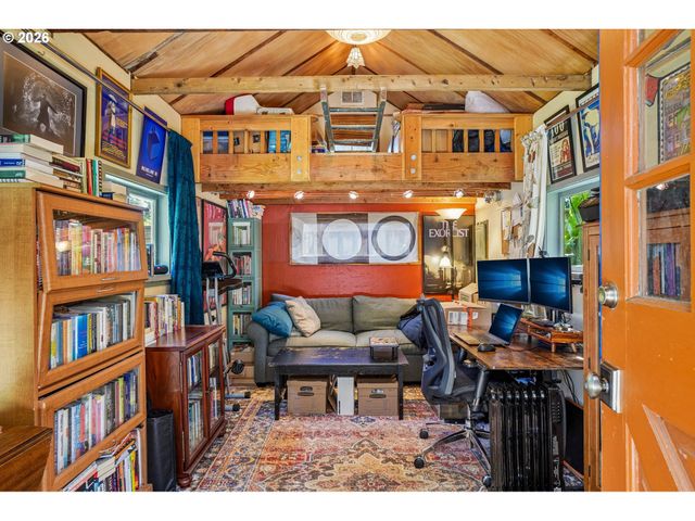 1503 Ne BRYANT St, Portland, OR 97211