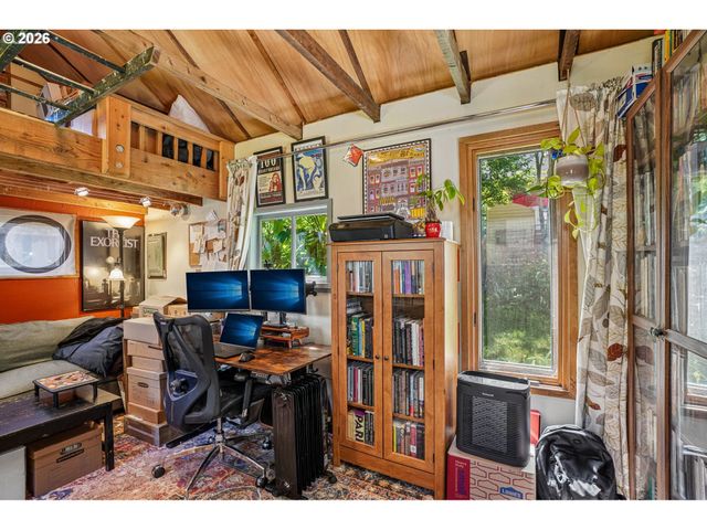 1503 Ne BRYANT St, Portland, OR 97211