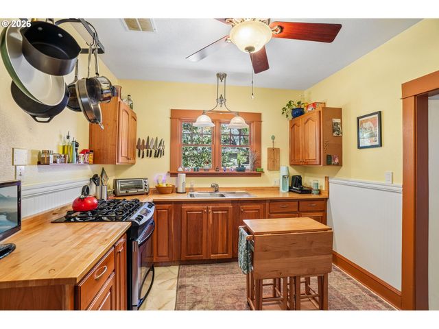 1503 Ne BRYANT St, Portland, OR 97211