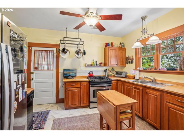 1503 Ne BRYANT St, Portland, OR 97211