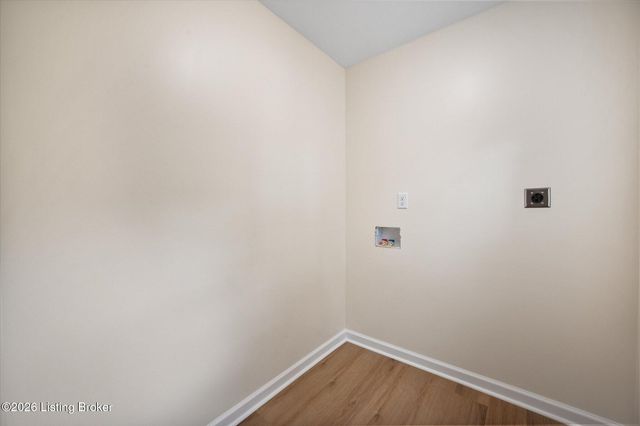 3602 Eastside Dr, Louisville, KY 40220