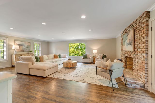 116 Century Oak Dr, Franklin, TN 37069