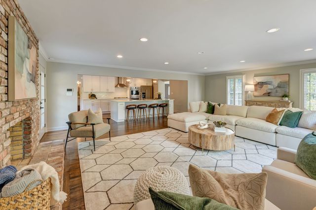 116 Century Oak Dr, Franklin, TN 37069