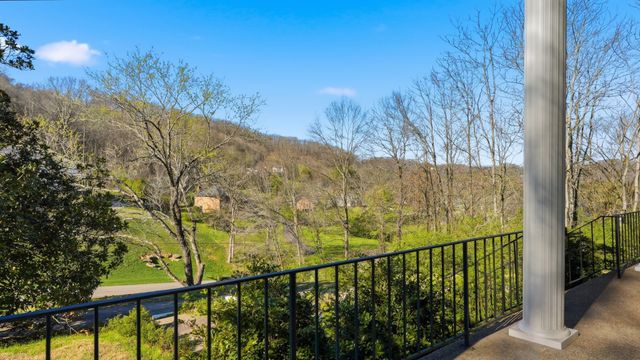 116 Century Oak Dr, Franklin, TN 37069