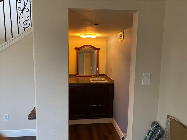 400 S Jefferson Street S, Irving, TX 75060